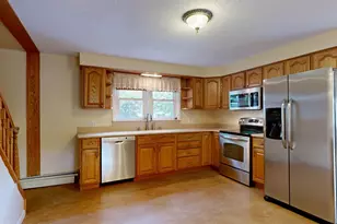 58 Albert St, Lewiston, ME 04240 - Photo 12