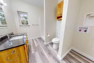 33 Pearl St, Lewiston, ME 04240 - Photo 24