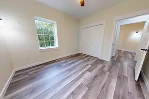 33 Pearl St, Lewiston, ME 04240 - Photo 16