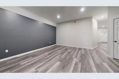 33 Pearl Street, Lewiston, ME 04240 - Photo 10