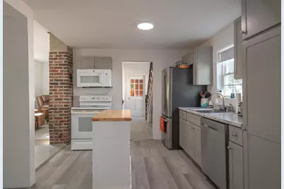 94 S Maple Street, Greenville, ME 04441 - Photo 2
