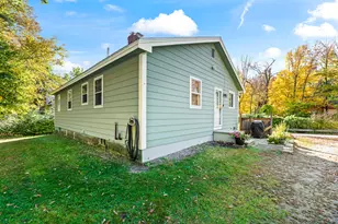 8 Davis Ct, Wilton, ME 04294 - Photo 4