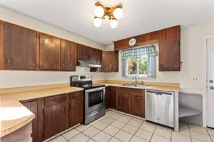 8 Davis Ct, Wilton, ME 04294 - Photo 10