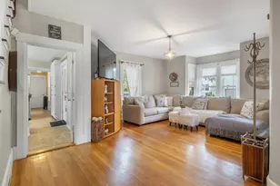 8 Wilson St, Berwick, ME 03901 - Photo 4