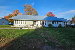 32 Taylor St, Lincoln, ME 04457 - Photo 18