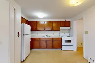 198 Park St, Lewiston, ME 04240 - Photo 4