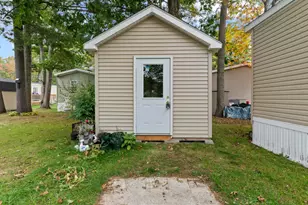24 Primrose Ln, Brunswick, ME 04011 - Photo 14