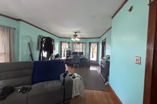 97 Main St, Lincoln, ME 04457 - Photo 10