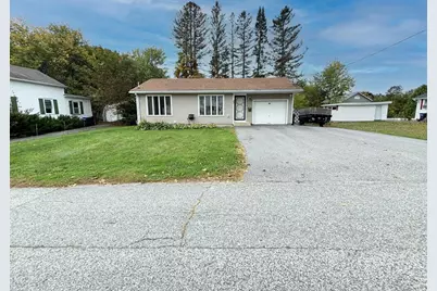 82 Leavitt Avenue, Lewiston, ME 04240 - Photo 24