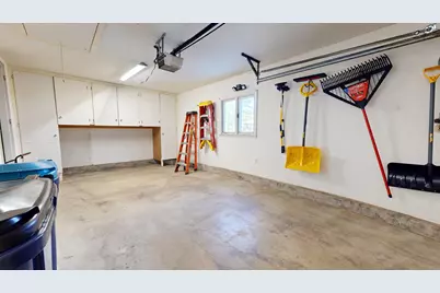 82 Leavitt Avenue, Lewiston, ME 04240 - Photo 20