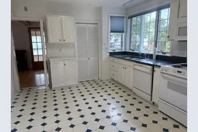 6 Colonial Street, Waterville, ME 04901 - Photo 4