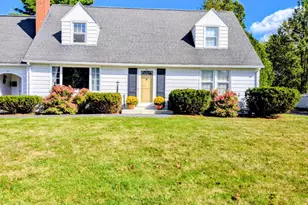 77 Greenwood Ave, Winthrop, ME 04364 - Photo 2
