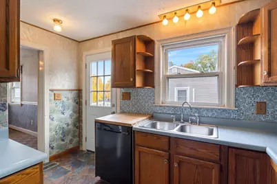 174 Brackett Street, Westbrook, ME 04092 - Photo 10
