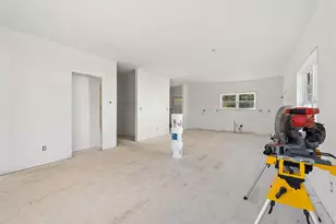 36 Feldspar Ln, Cumberland, ME 04021 - Photo 4