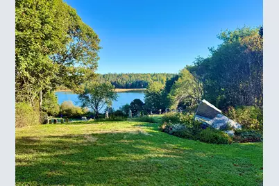 22 Washington School Road, Vinalhaven, ME 04863 - Photo 2