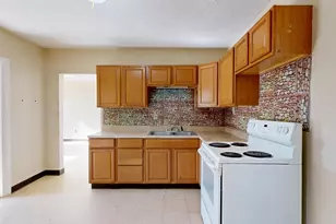 34 Shawmut St, Lewiston, ME 04240 - Photo 8