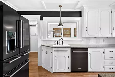 24 Roosevelt Avenue, Waterville, ME 04901 - Photo 10