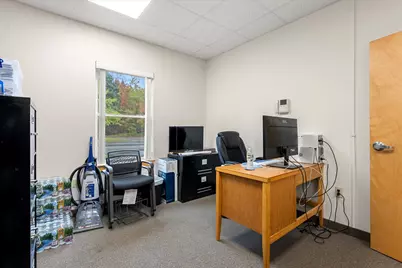 1380 Hammond Street, Bangor, ME 04401 - Photo 36