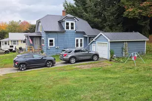 8 Gordon St, Livermore Falls, ME 04254 - Photo 4