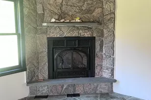 43 Green Rd, Fairfield, ME 04937 - Photo 6