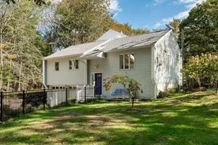 27 Pocahontas Rd, Kittery, ME 03905 - Photo 26