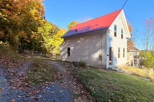 15 Bennett St, Augusta, ME 04330 - Photo 2