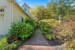 4 Greenview Dr, Cape Elizabeth, ME 04107 - Photo 8