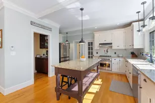 4 Greenview Dr, Cape Elizabeth, ME 04107 - Photo 12