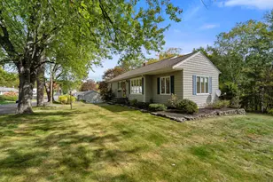 34 Rosewood Ave, Lewiston, ME 04240 - Photo 2