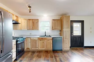 37 Depot St, Buckfield, ME 04220 - Photo 8