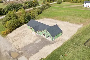 15 Sunrise Dr, Hallowell, ME 04347 - Photo 2