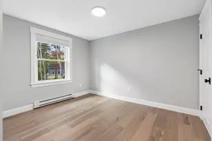 60 Brown St, Kennebunk, ME 04043 - Photo 18