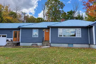 425 Washington St, Rumford, ME 04276 - Photo 2