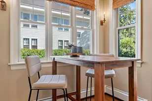 29 Longfellow St, Portland, ME 04103 - Photo 10
