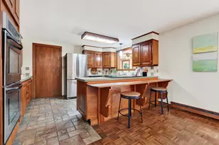 268 Falmouth Rd, Falmouth, ME 04105 - Photo 4