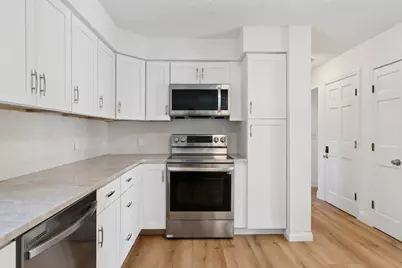 17 Chestnut Drive, Topsham, ME 04086 - Photo 4