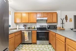 51 Carriage Ln, Portland, ME 04103 - Photo 8