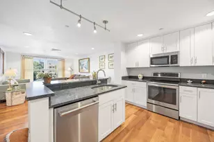 25 High St, Portland, ME 04101 - Photo 8