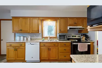 409 Main Street, Monmouth, ME 04259 - Photo 16