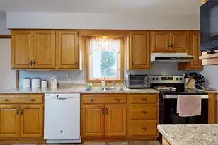 409 Main St, Monmouth, ME 04259 - Photo 16