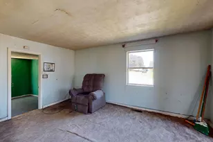 3 Mountain Ave, Fairfield, ME 04937 - Photo 8