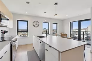 75 Chestnut St, Portland, ME 04101 - Photo 6