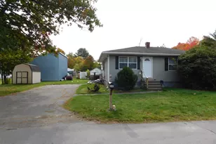 32 Cooper St, Old Town, ME 04468 - Photo 2