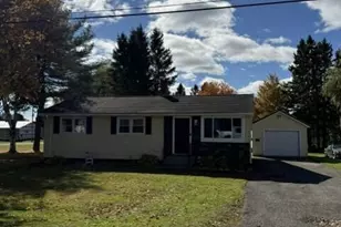 33 Ward St, Presque Isle, ME 04769 - Photo 2