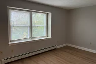 60 Broadview Ave, Auburn, ME 04210 - Photo 8