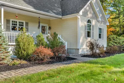 19 Daggett Drive, Raymond, ME 04071 - Photo 4