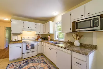 133 Lake View Drive, Rockland, ME 04841 - Photo 14