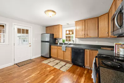 15 Craigie Street, Portland, ME 04102 - Photo 8