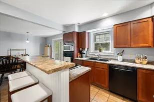 49 Cottage St, Hampden, ME 04444 - Photo 14
