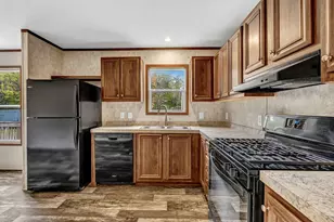640 York Rd, Hermon, ME 04401 - Photo 36